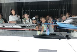 (photo)