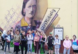  (photo)