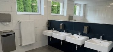 Nowoczesne i bezpieczne – szkolne toalety po wielkim remoncie! 